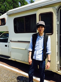 首のコリ　眼精疲労